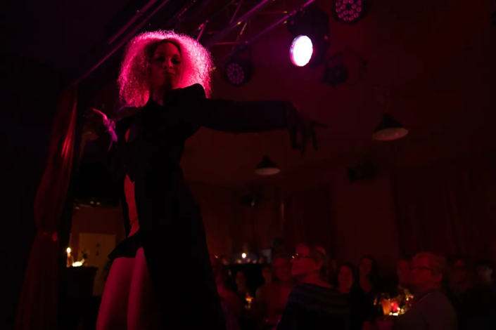 Sinnesrausch - Lounge. 25. Oktober 2025 Kleinkunstbühne Roda © Pavel Chatterjee